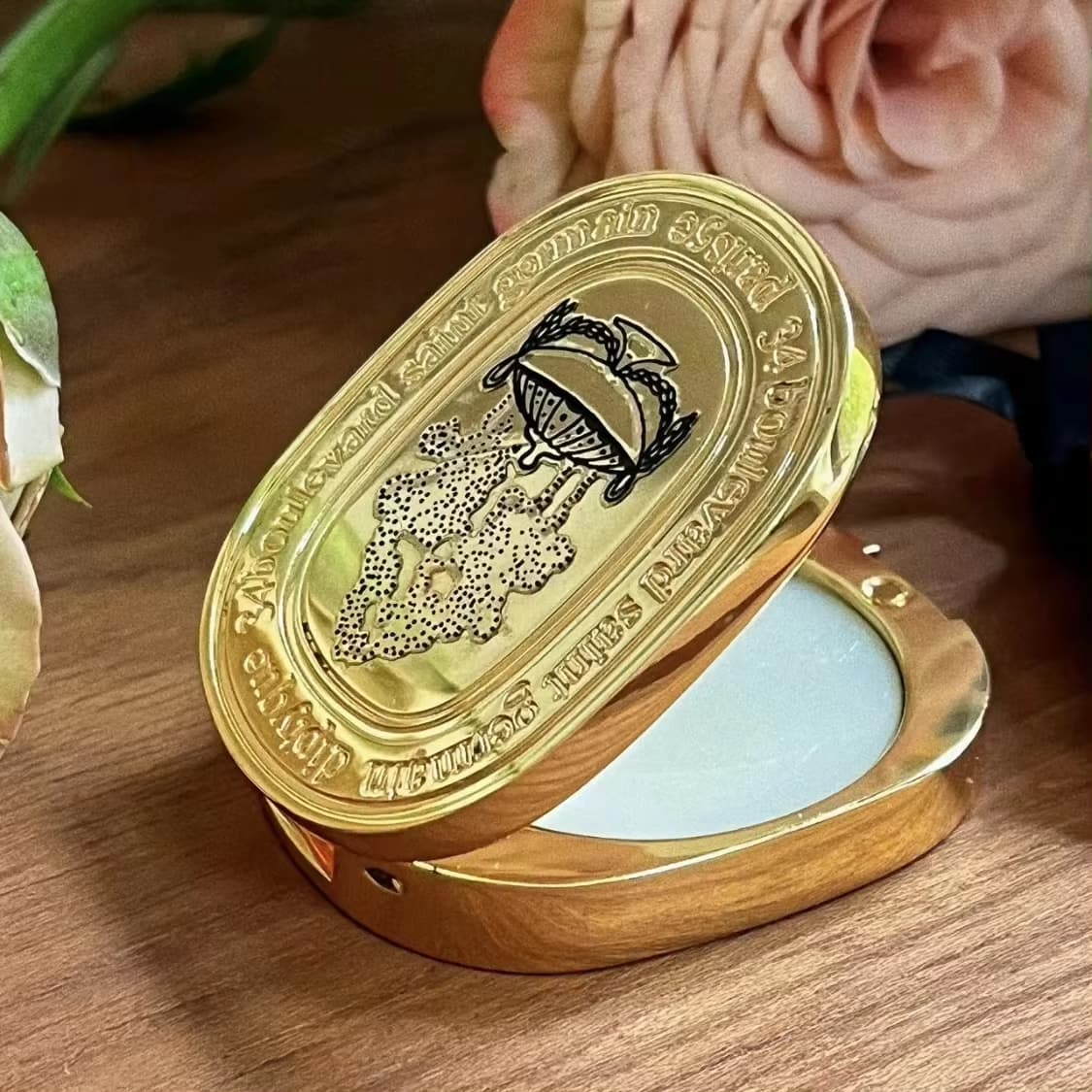Portable Oval Perfume Metal Box